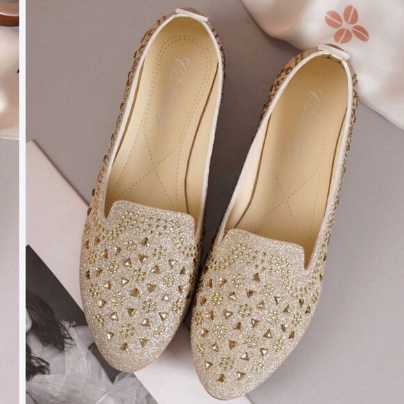 BRAND NEW FOREVER COMFORT RHINESTONE EMBROIDERED SLIP-ON WOMEN"S BALLET FLAT - Picture 2 of 16